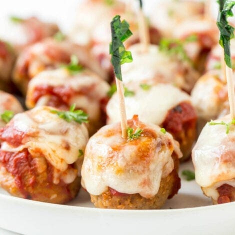 Meatball Marinara Poppers Appetizer | YellowBlissRoad.com