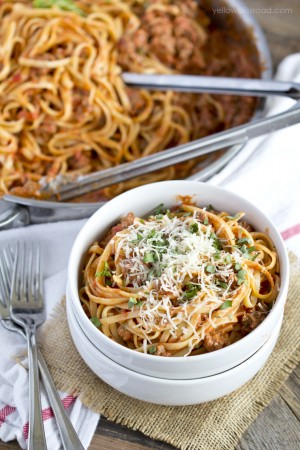 Easy Weeknight Spaghetti with Meat Sauce - Yellow Bliss Road