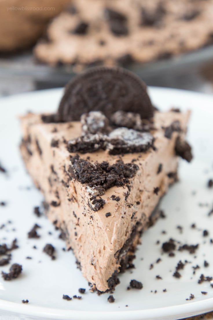 No Bake Chocolate Oreo Cheesecake - Yellow Bliss Road