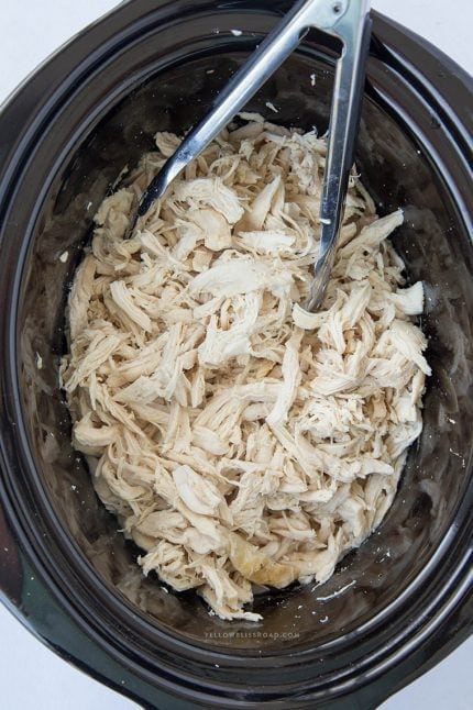 Easy Crockpot Shredded Chicken (Slow Cooker)
