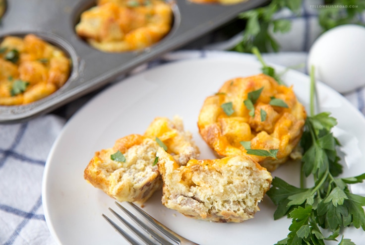 Easy Egg & Sausage Breakfast Muffins - Yellow Bliss Road
