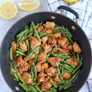 Honey Lemon Chicken and Green Beans Stir Fry | YellowBlissRoad.com