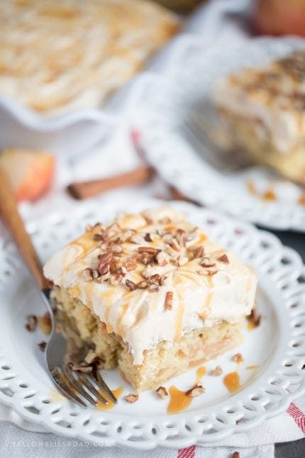 Caramel Apple Pie Poke Cake | An Easy Fall Dessert