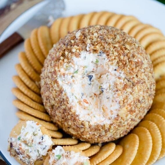 Olive Cheese Ball with Toasted Walnuts | YellowBlissRoad.com