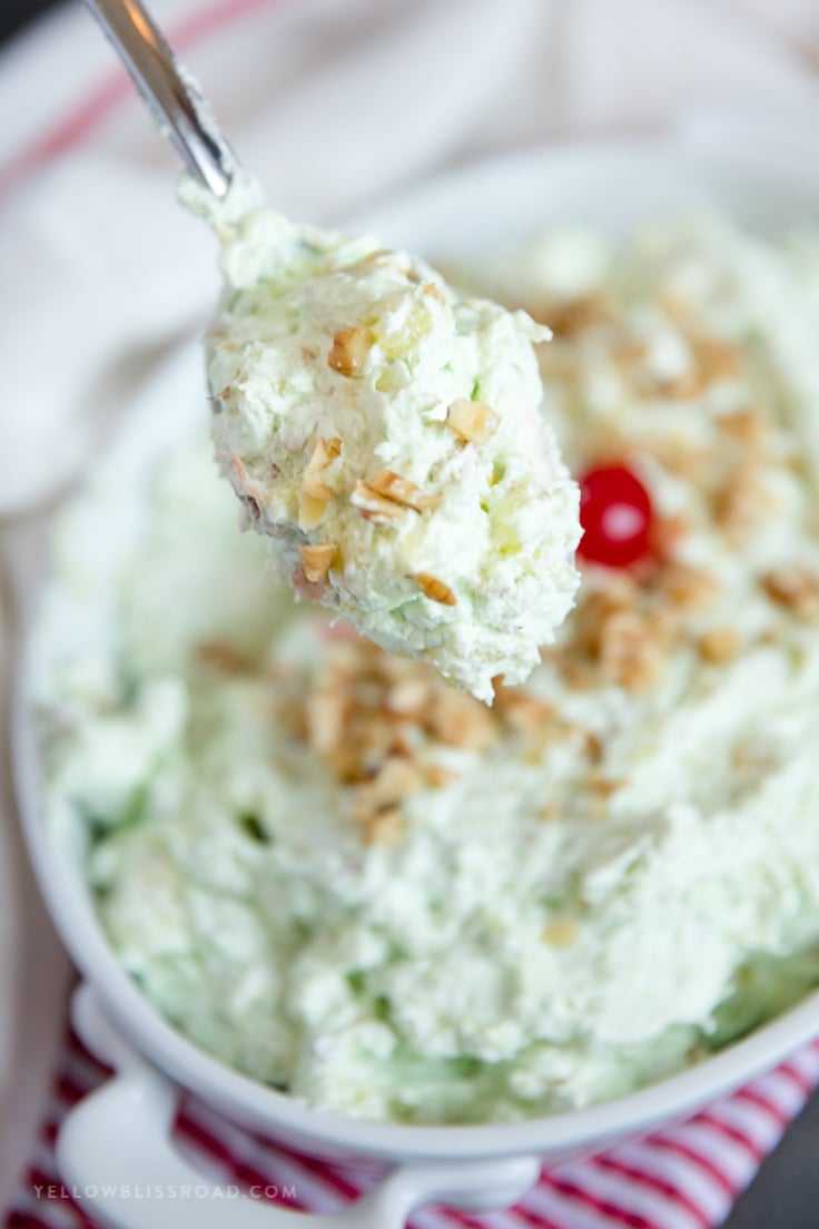 Pistachio Salad (Watergate Salad) | YellowBlissRoad.com