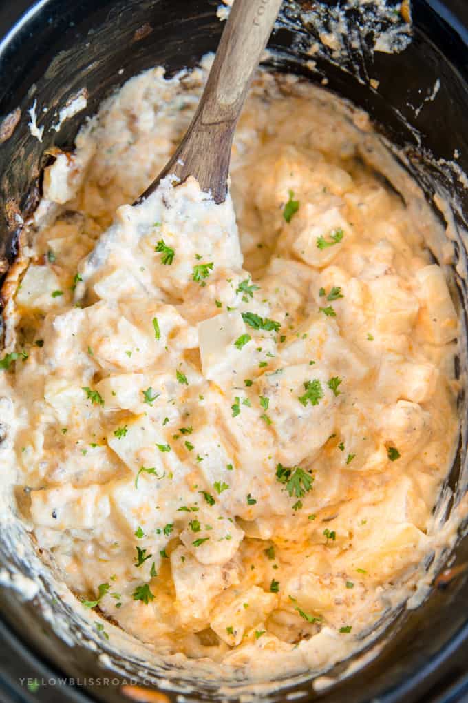 Crockpot Cheesy Potatoes | Easy Side Dish to Feed a Crowd