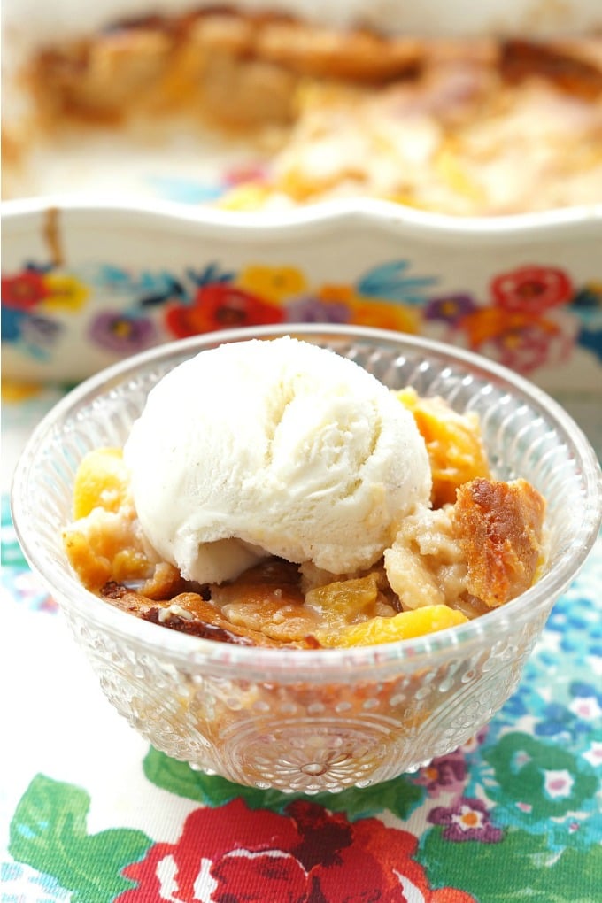 The Best Easy Peach Cobbler  YellowBlissroad.com