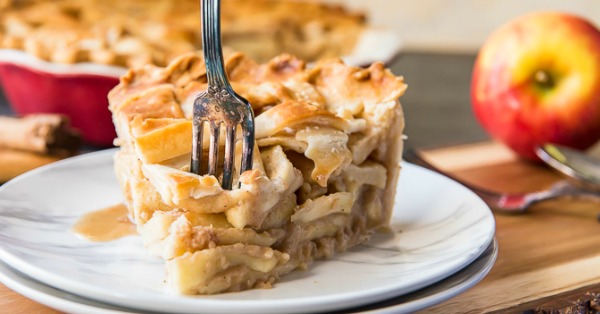 Classic Apple Pie - Yellow Bliss Road