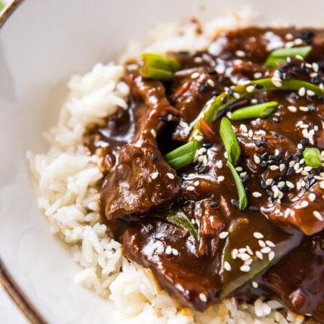 Slow Cooker Mongolian Beef Recipe | YellowBlissRoad.com