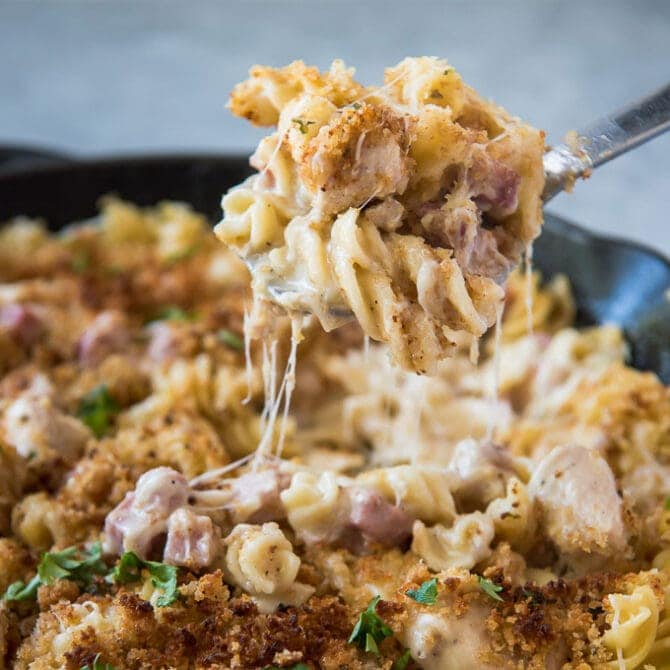 One Pan Chicken Cordon Bleu Pasta | YellowBlissRoad.com