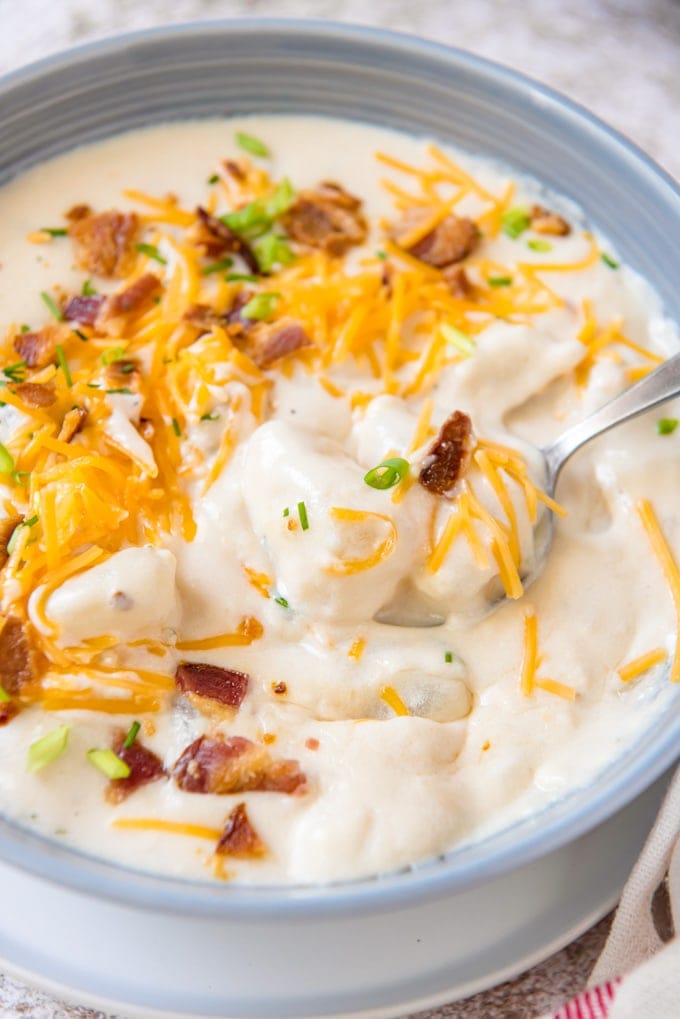 20-Minute Cheesy Baked Potato Soup (with Sour Cream) - Parade