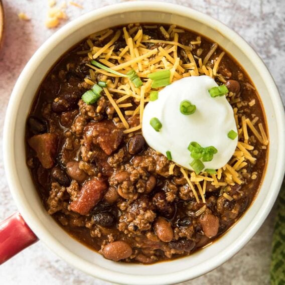 The BEST Easy Chili Recipe | YellowBlissRoad.com