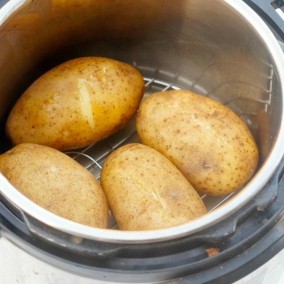 Instant Pot Baked Potatoes