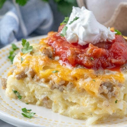 Egg Casserole with Sausage and Hash Browns | YellowBlissRoad.com