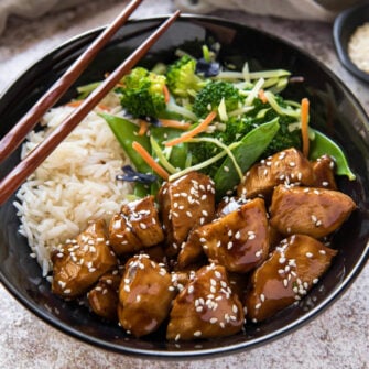 Easy Teriyaki Chicken Bowl | YellowBlissRoad.com