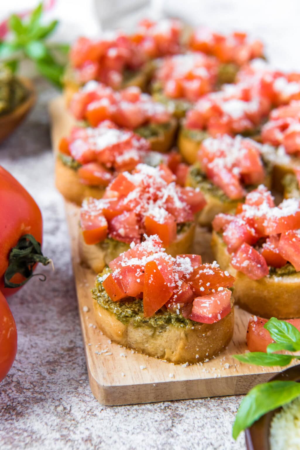 Easy Pesto Bruschetta Appetizer Recipe