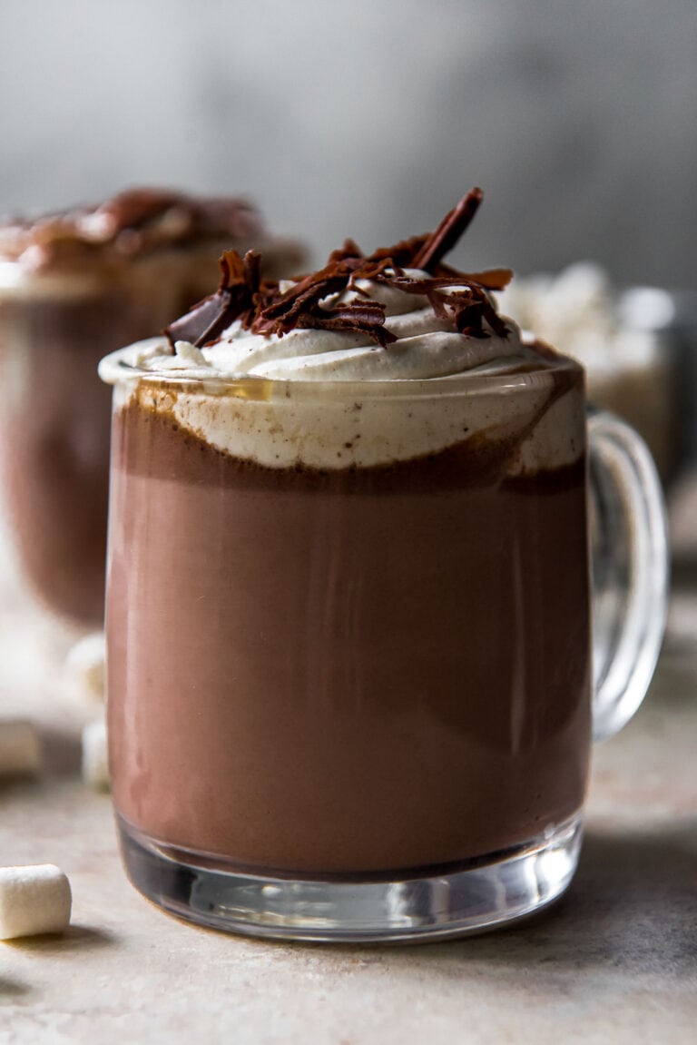 Creamy Crock Pot Hot Chocolate (Slow Cooker) | YellowBlissRoad.com