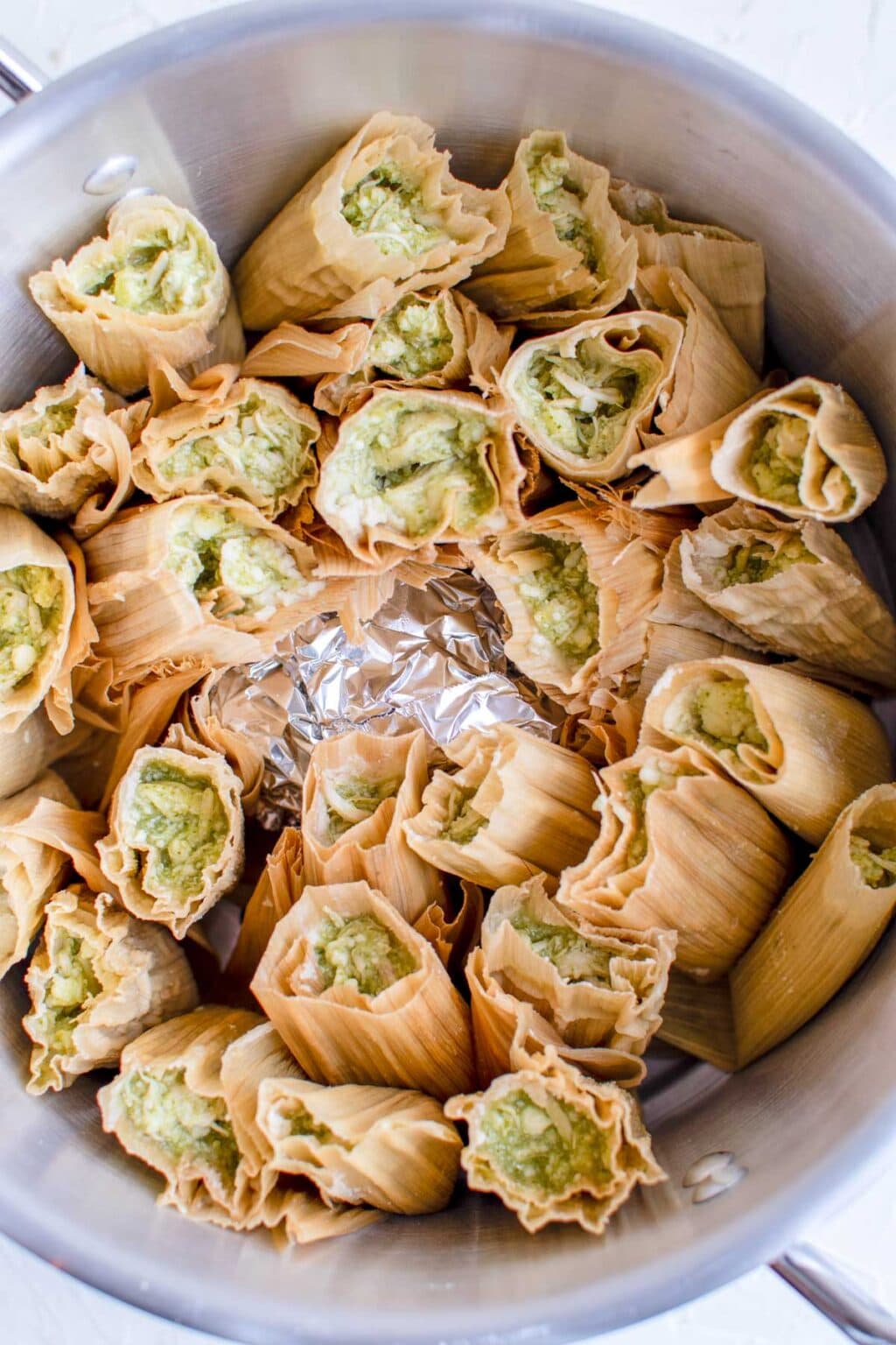 How to Make Tamales (Green Chile Chicken Tamales) | YellowBlissRoad.com
