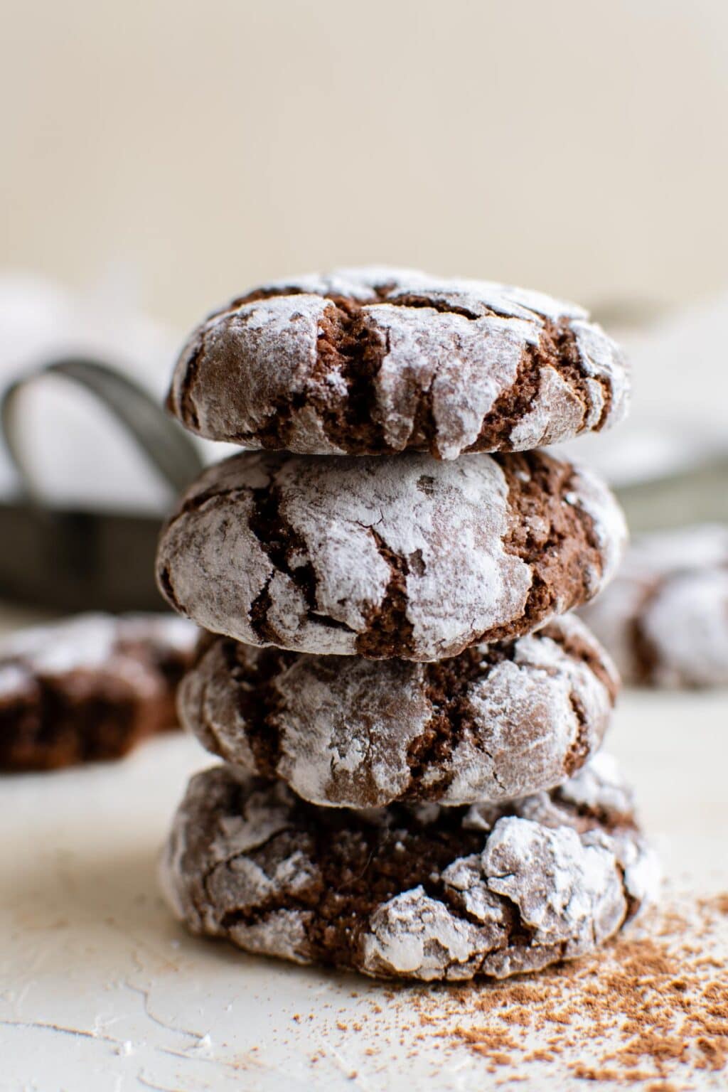 Fudgy Chocolate Crinkle Cookies | YellowBlissRoad.com