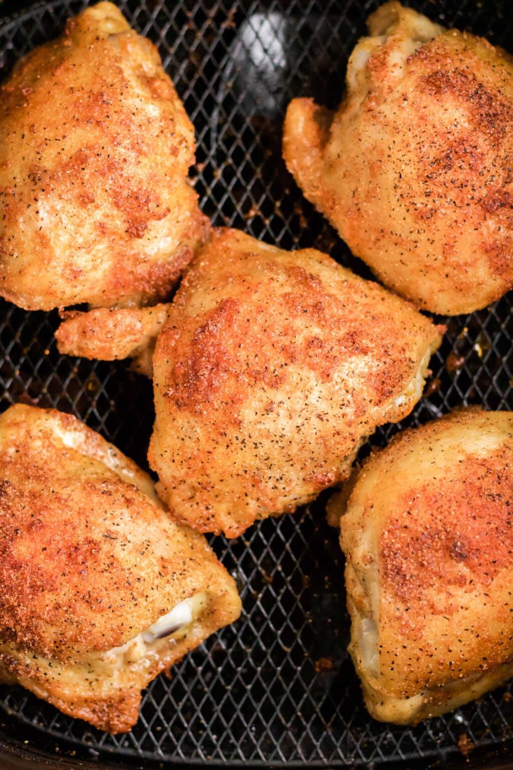 Air Fryer Chicken Thighs (Crispy and Juicy!) | YellowBlissRoad.com