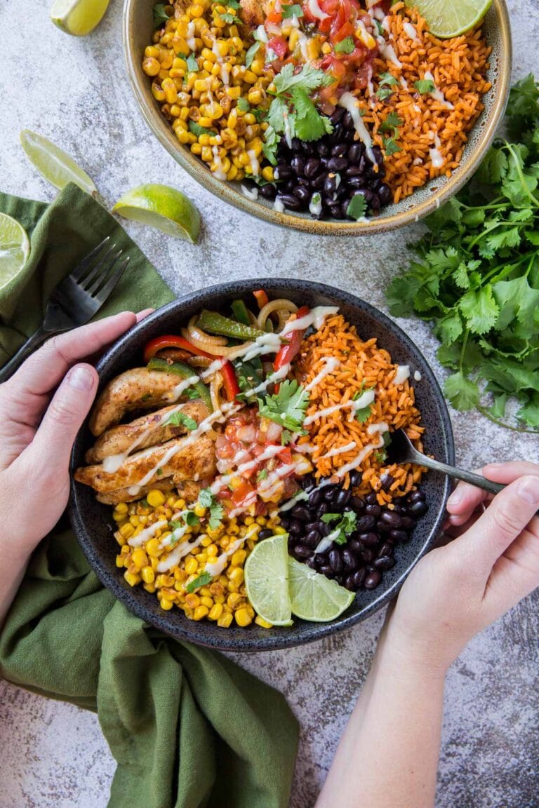 Healthy Chicken Fajita Rice Bowls