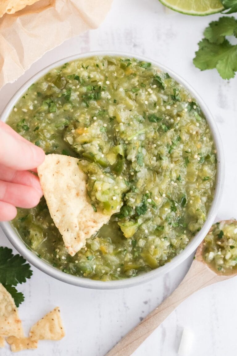 Homemade Salsa Verde (Roasted Tomatillo Salsa) | YellowBlissRoad.com