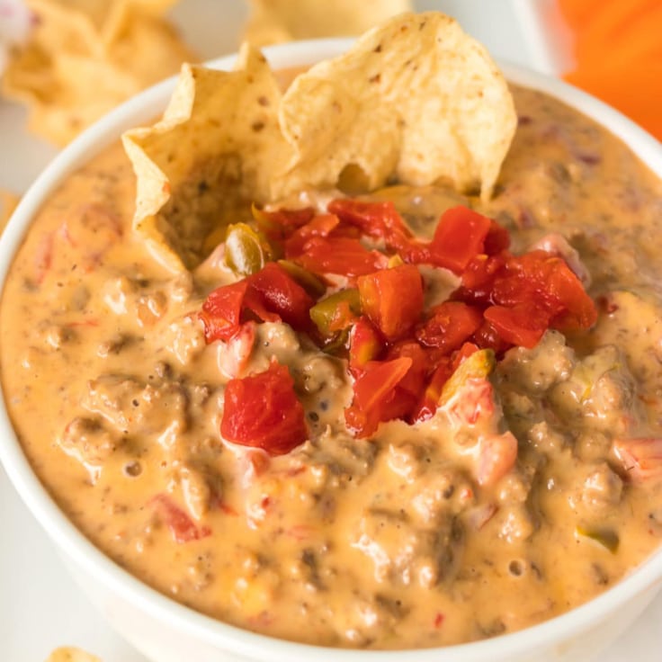 Easy 3-Ingredient Rotel Dip - Yellow Bliss Road