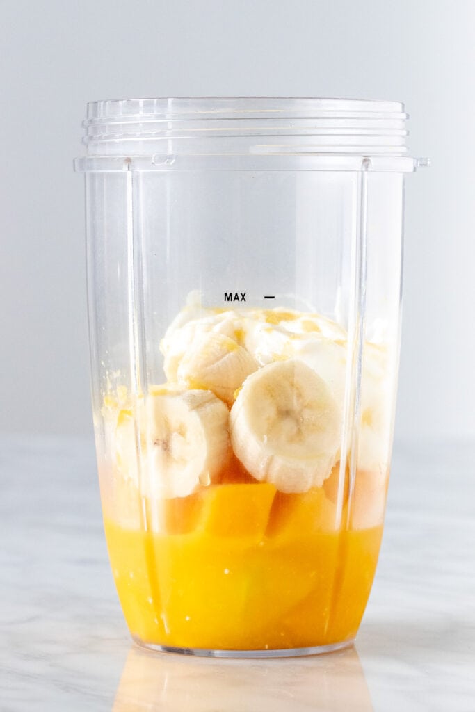 Healthy Mango Smoothie | YellowBlissRoad.com