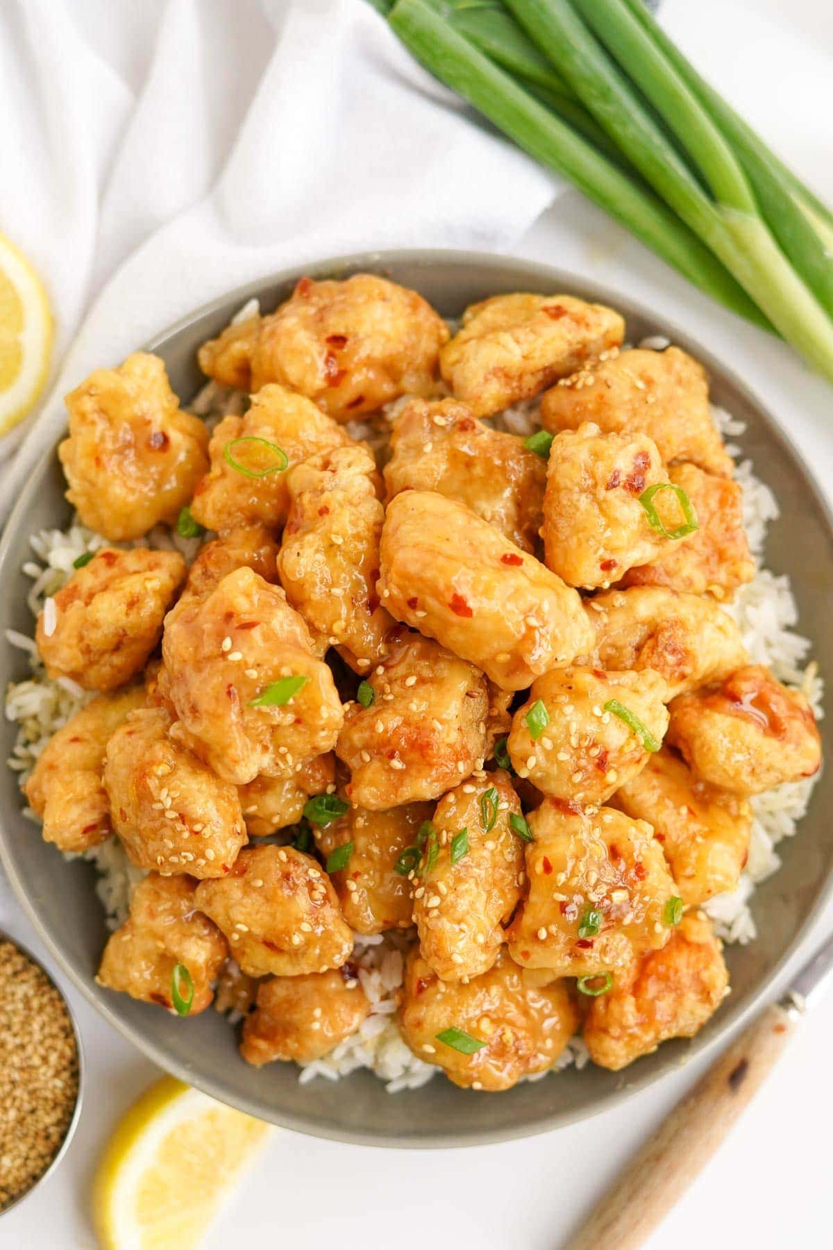 Chinese Lemon Chicken (Crispy, Sweet and Tangy) | YellowBlissRoad.com