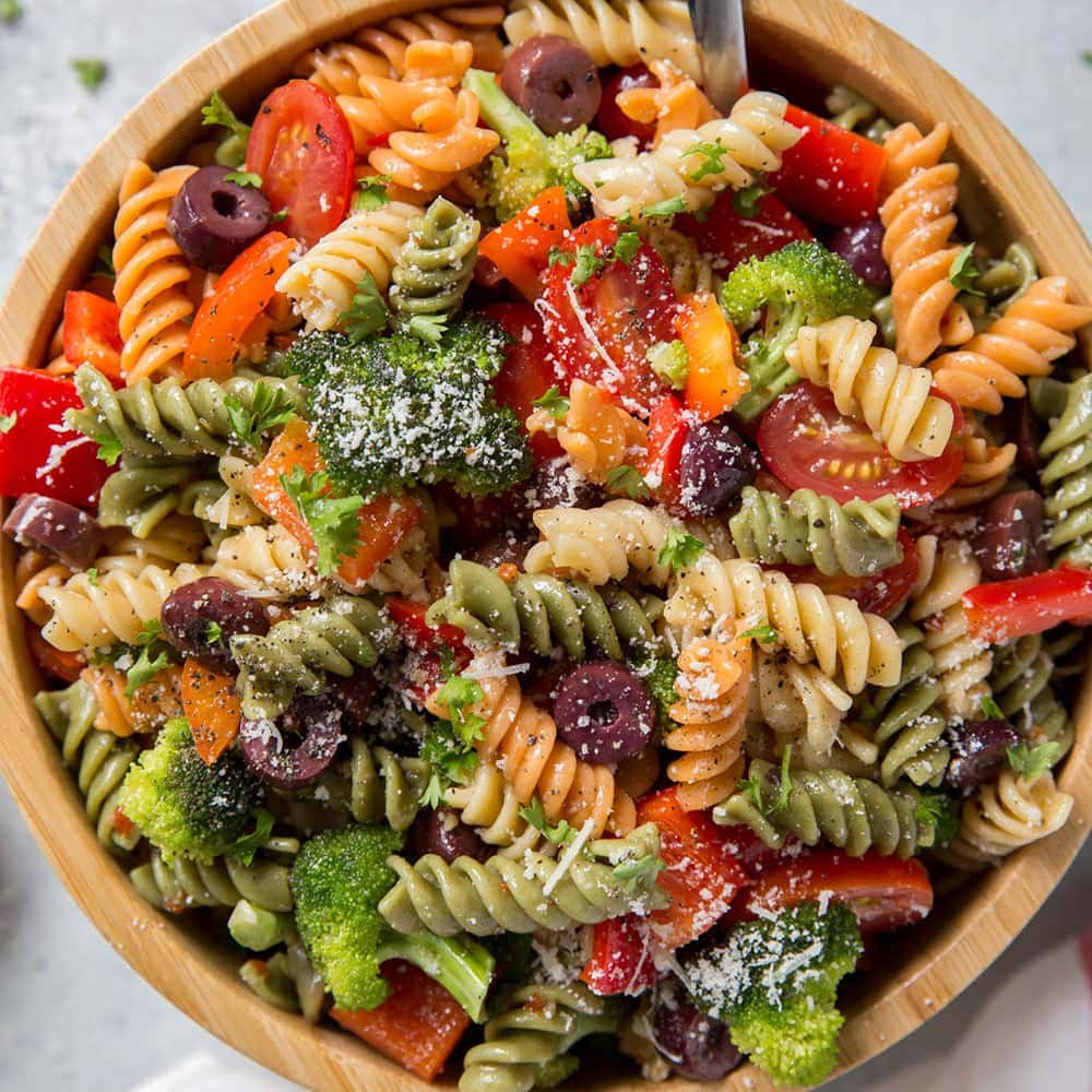 Summer Spaghetti Salad with Veggies and Italian Dressing