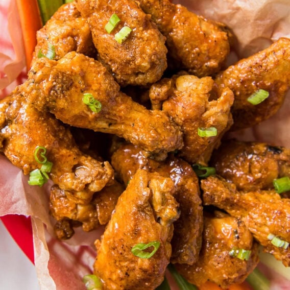 Crispy Baked Chicken Wings | YellowBlissRoad.com