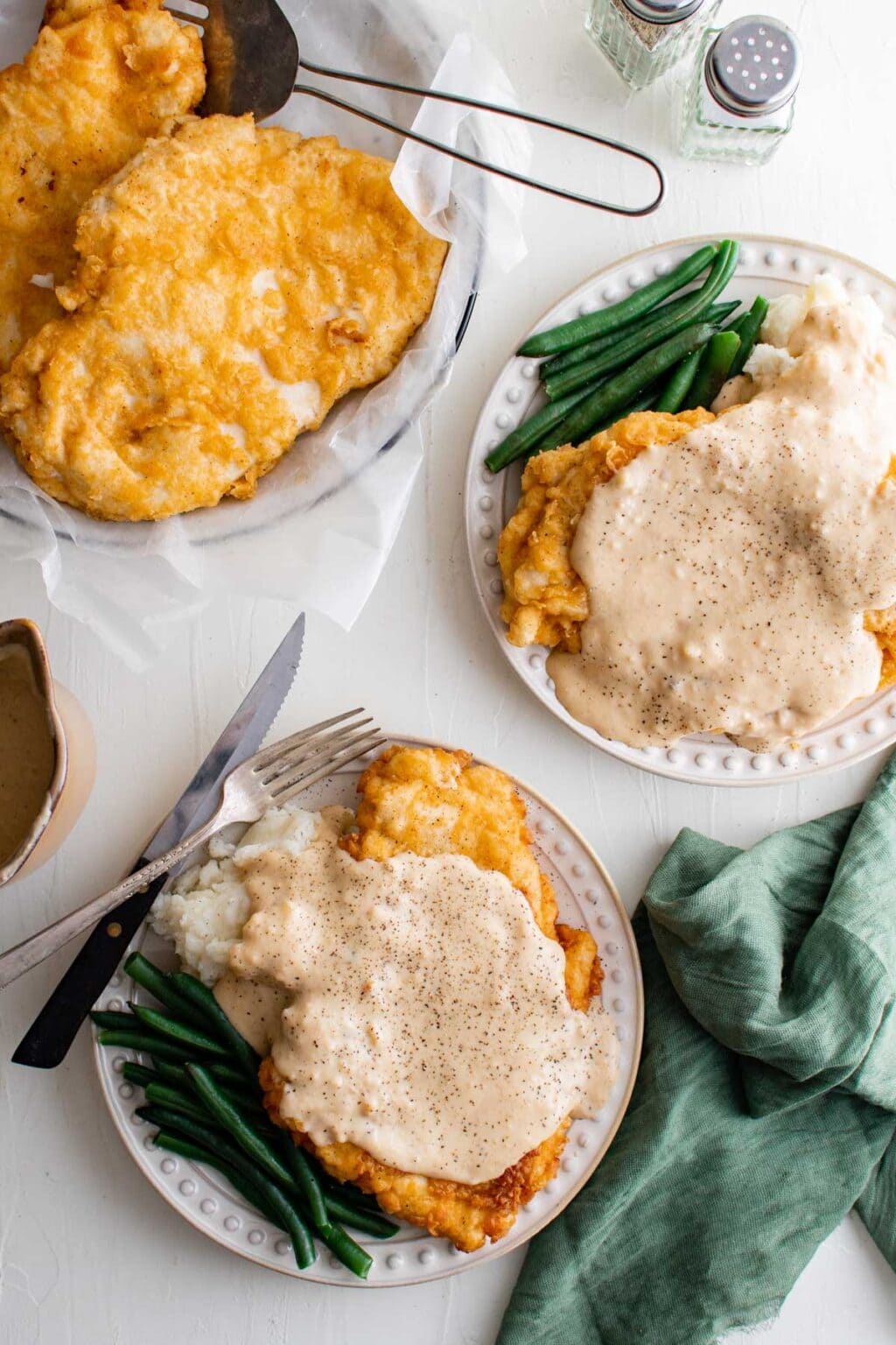 Juicy Chicken Fried Chicken with Homemade Gravy| YellowBlissRoad.com