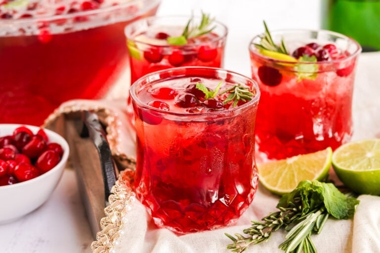 Festive Champagne Punch for the Holidays | YellowBlissRoad.com