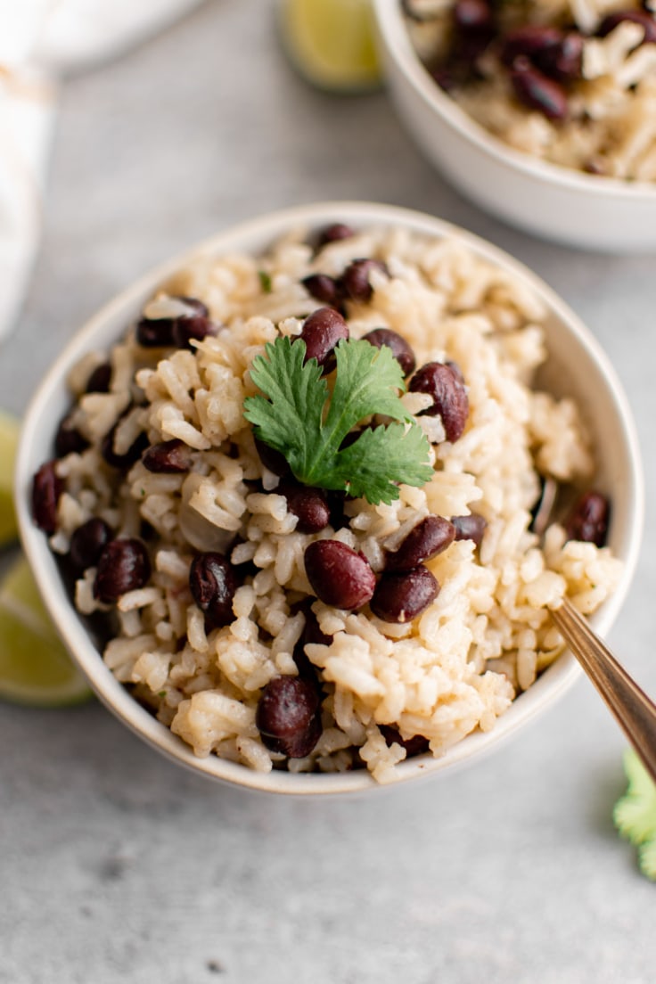 Black Beans and Rice Recipe | YellowBlissRoad.com