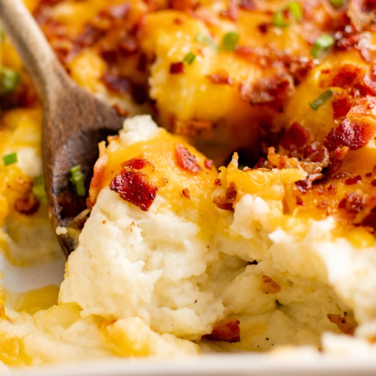 Loaded Mashed Potatoes Casserole | YellowBlissRoad.com