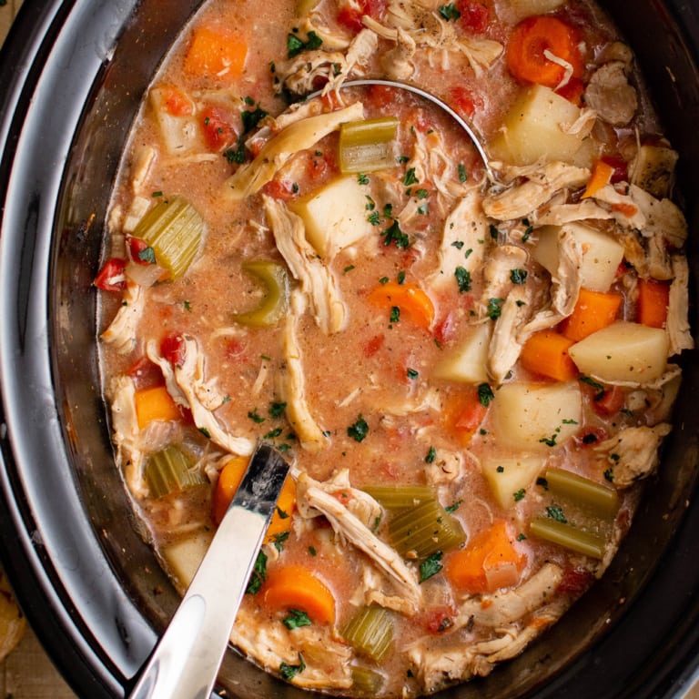 Simple Slow Cooker Chicken Stew | YellowBlissRoad.com