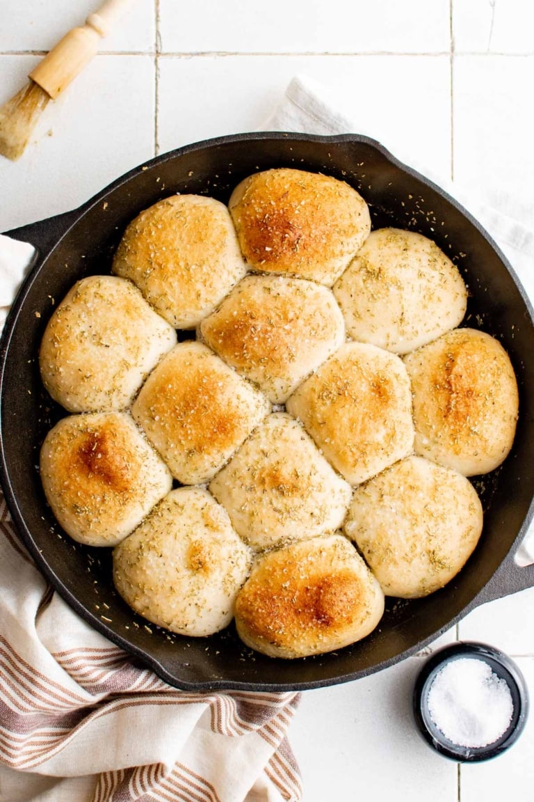 Buttery Frozen Dinner Rolls (with Rhodes Rolls)