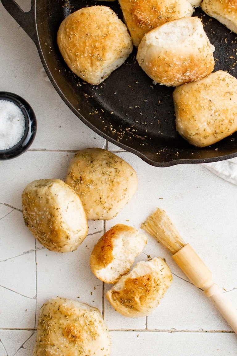 Buttery Frozen Dinner Rolls (with Rhodes Rolls)