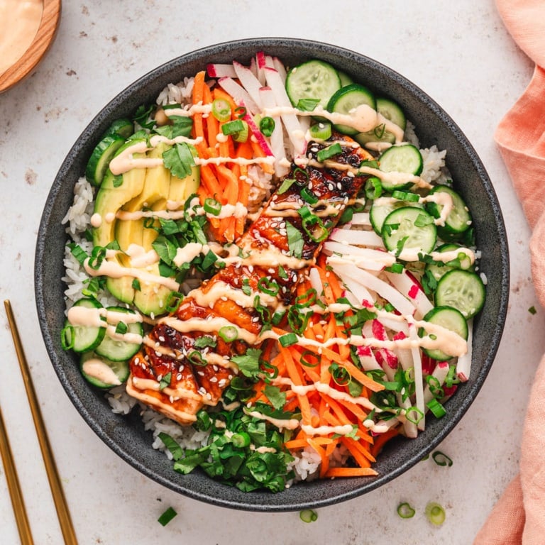 Easy Salmon Bowls - Yellow Bliss Road