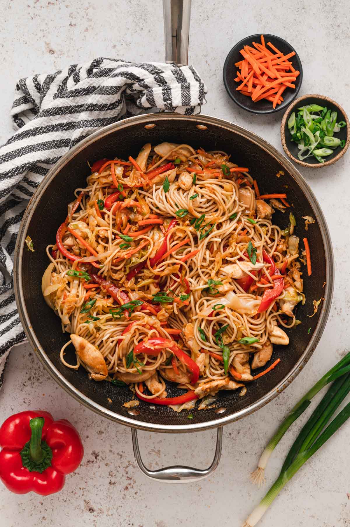 chickne yakisoba in a skillet